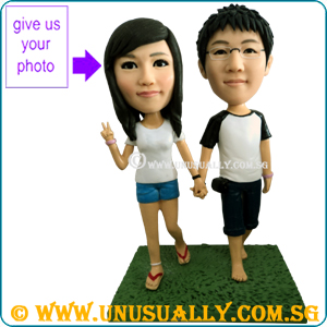 Fully Customized 3D Casual Attires Strolling Couple Figurines